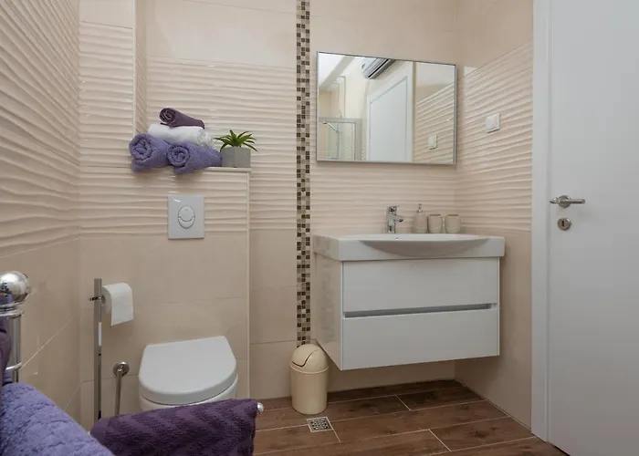 Daninovica Ii Apartamento *