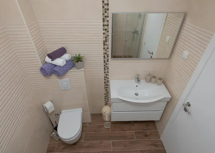Daninovica Ii Apartamento Makarska
